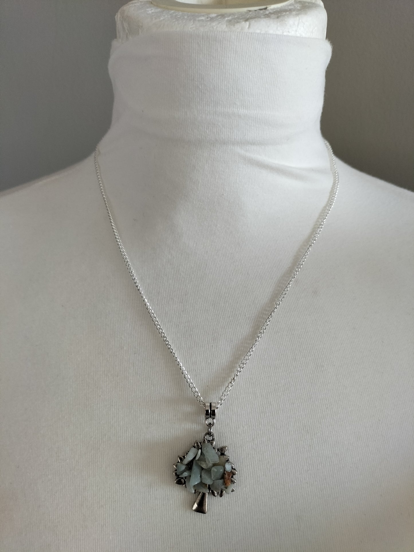 Beautiful silver plated necklace with tree of life gemstones pendant