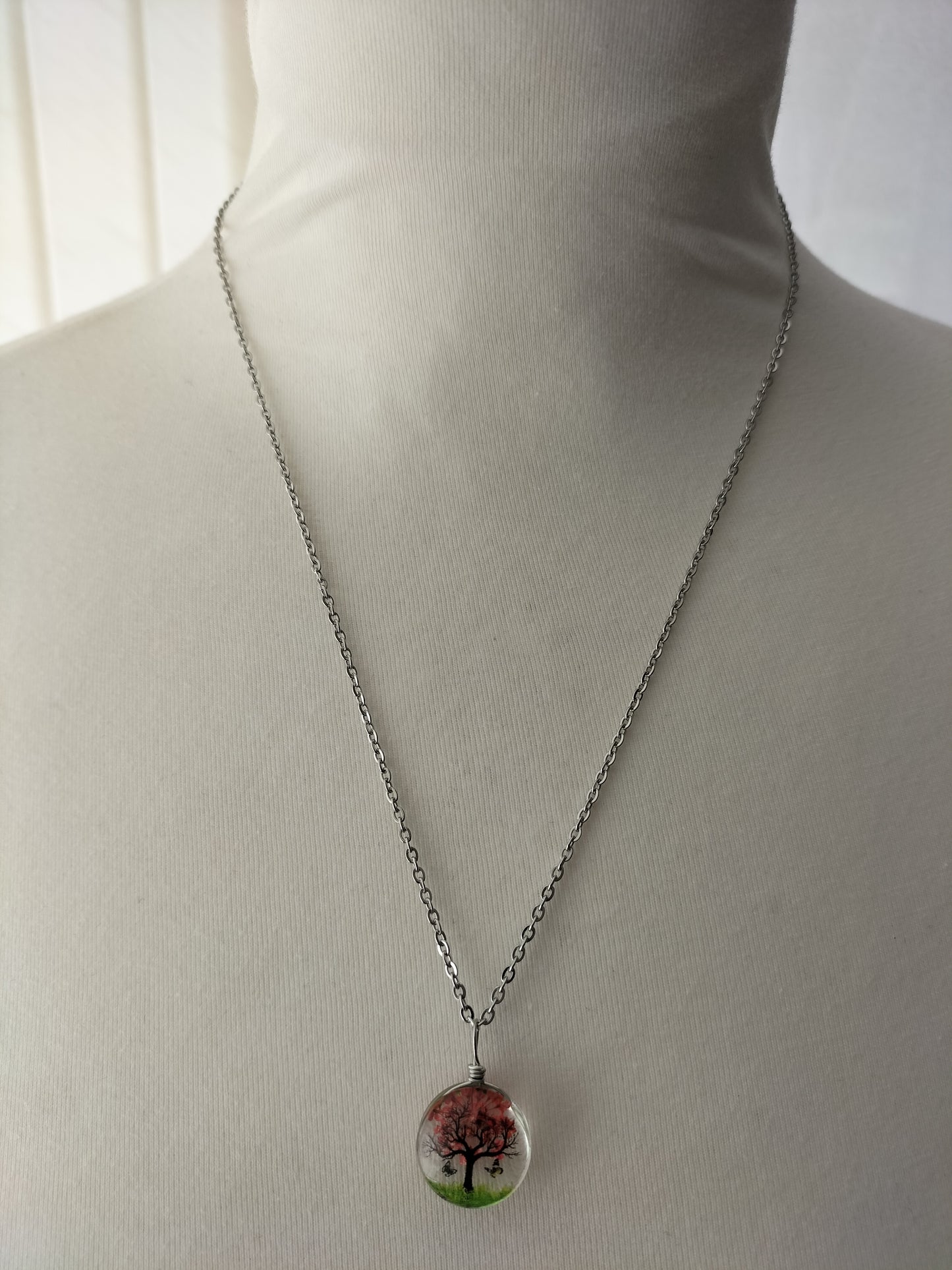 Dried Flower Shape Resin Pendant With Silver Plated Necklace