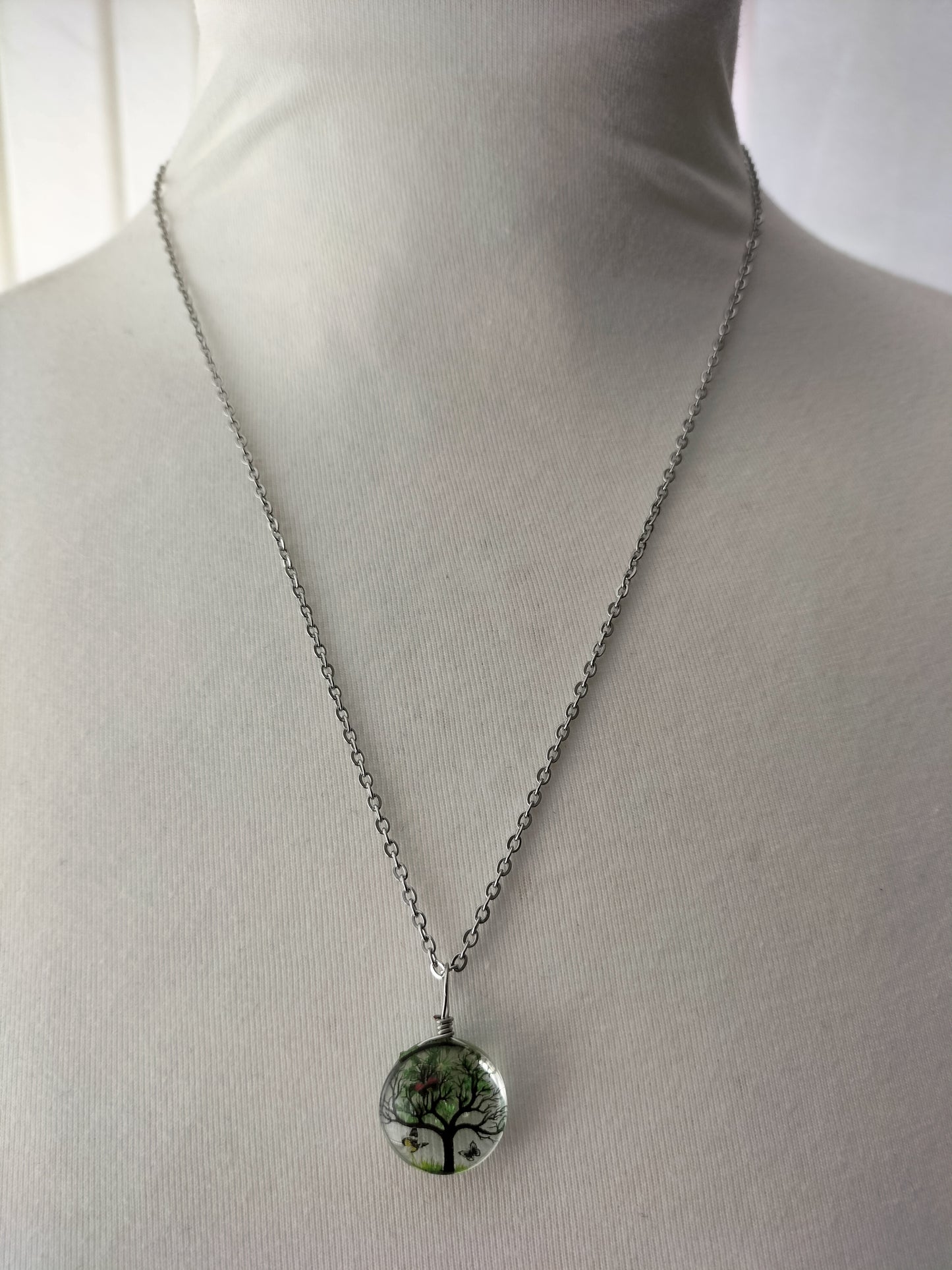 Dried Flower Shape Resin Pendant With Silver Plated Necklace