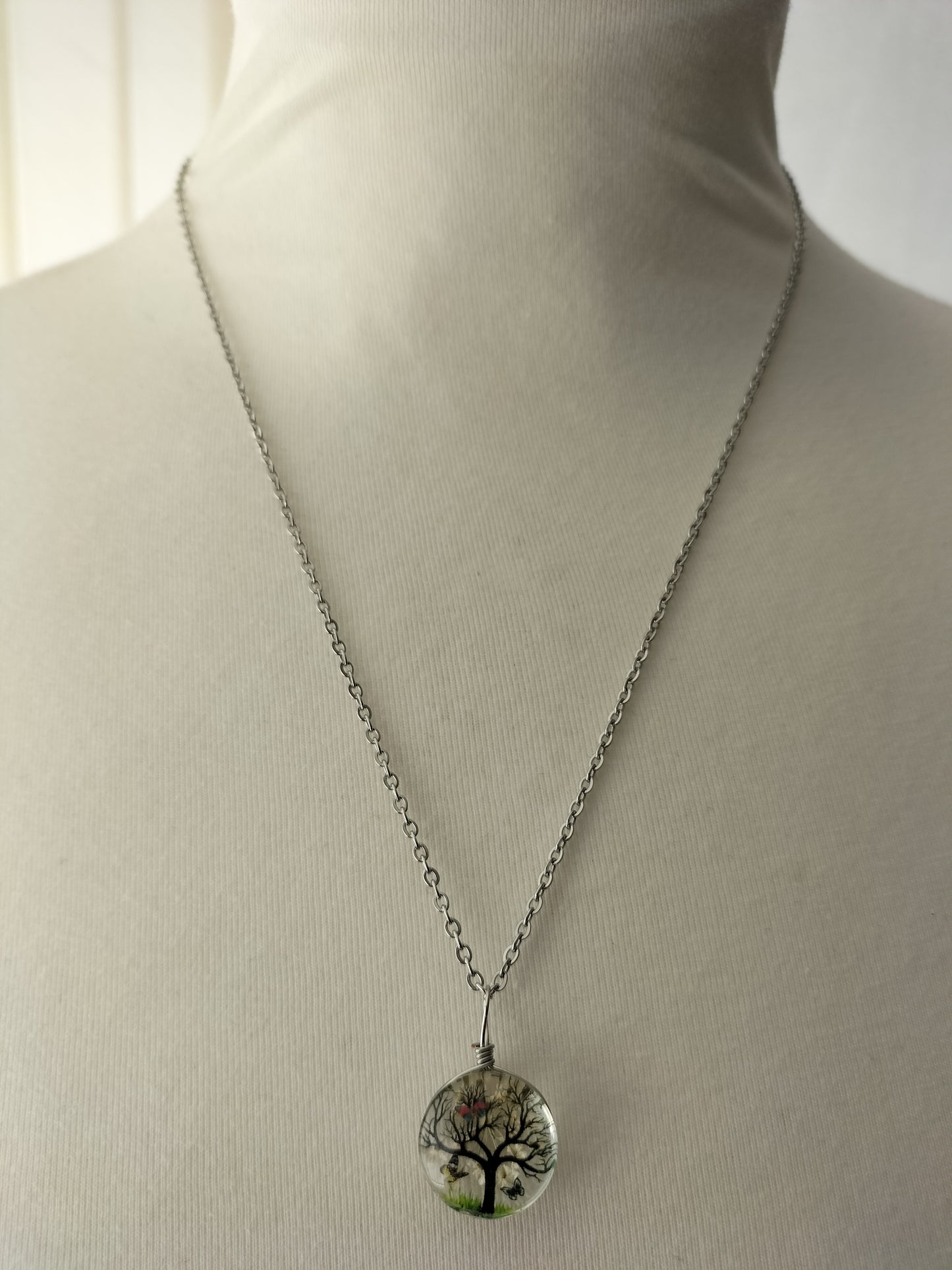 Dried Flower Shape Resin Pendant With Silver Plated Necklace