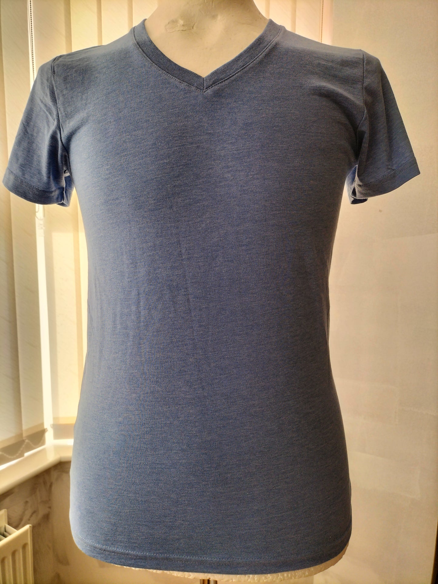 JMG Apparel T-shirt V Neck Short Sleeve sizes  XS/S  Blue