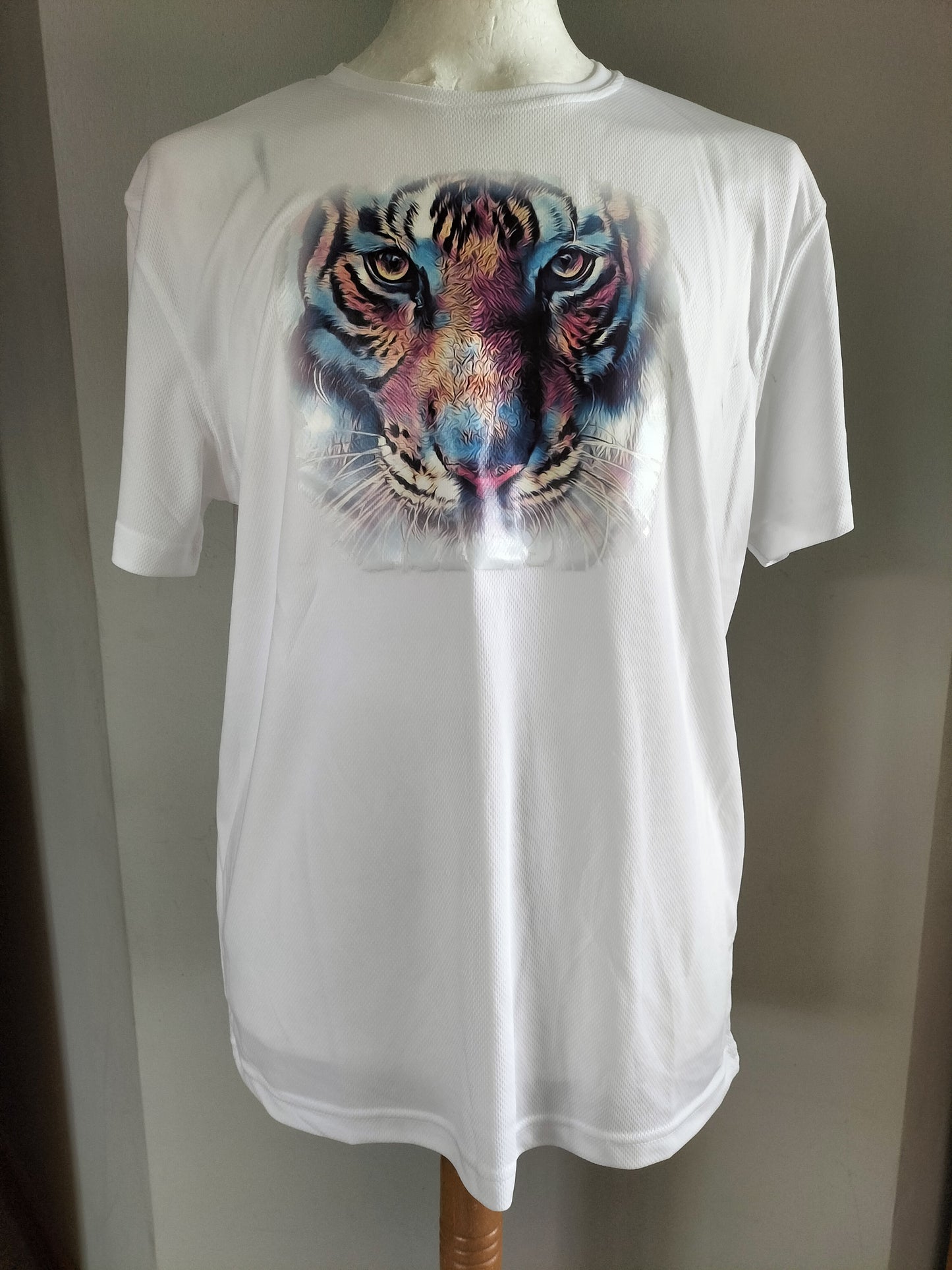 Beautiful Variety of Polyester T-shirts deferent sizes  with Beautiful printed designs on them